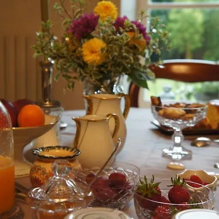 La Maison Les Mimosas Guest house Le Minihic-sur-Rance
